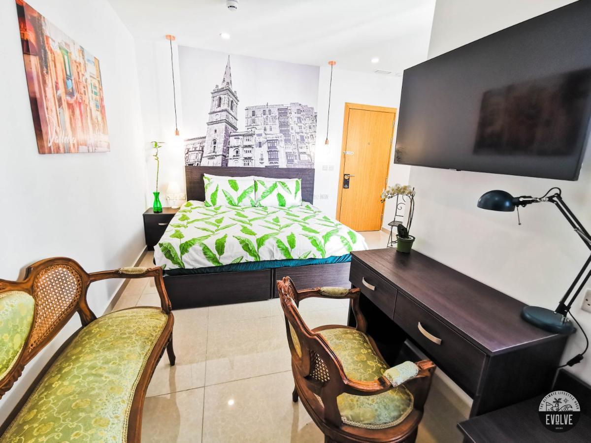 Evolve Coliving Guesthouse Sliema Buitenkant foto