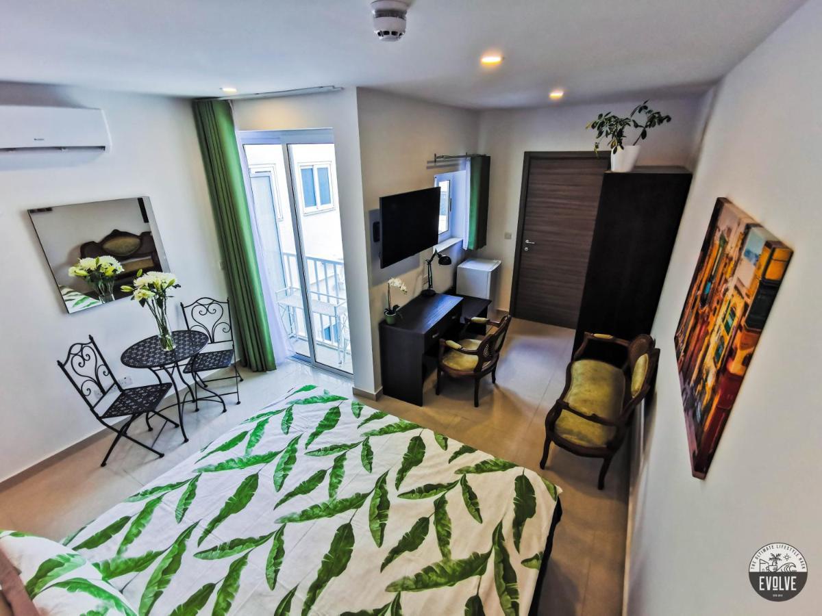 Evolve Coliving Guesthouse Sliema Buitenkant foto